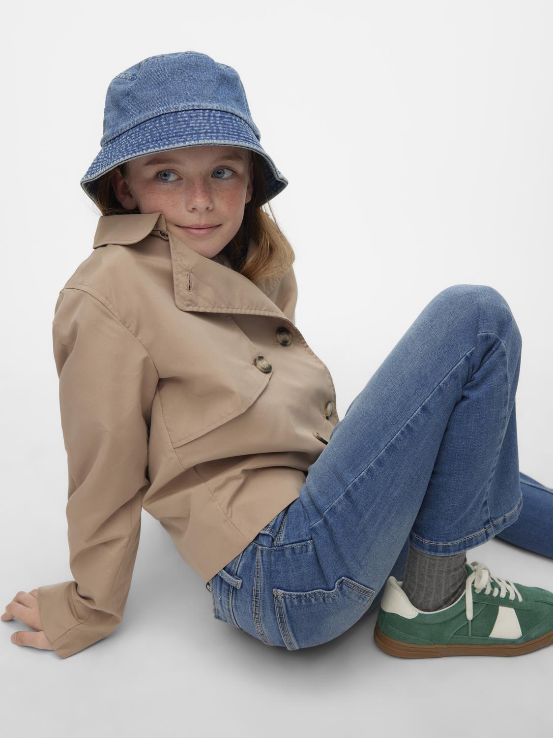 model_shot-detail