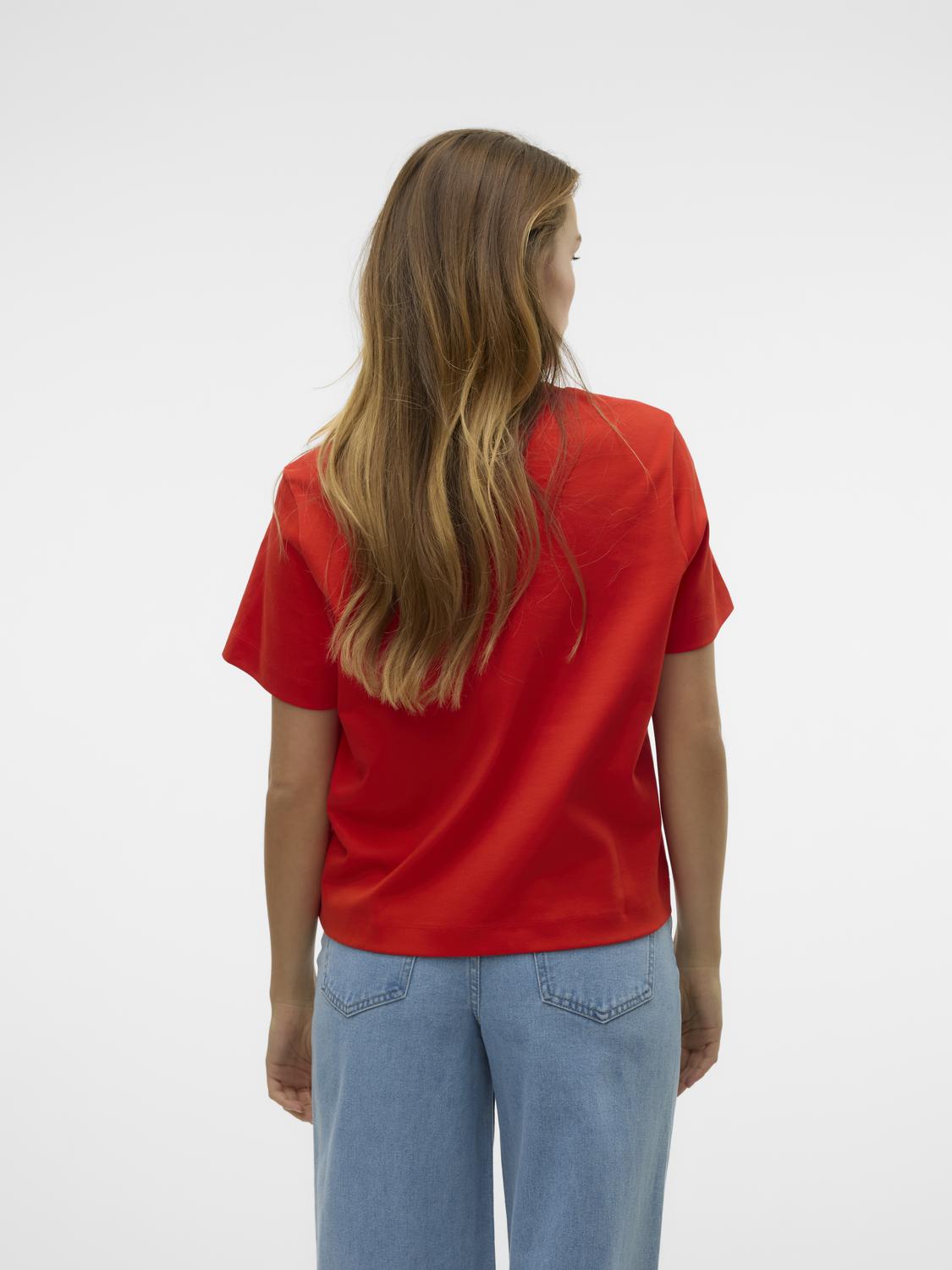 model_shot-back