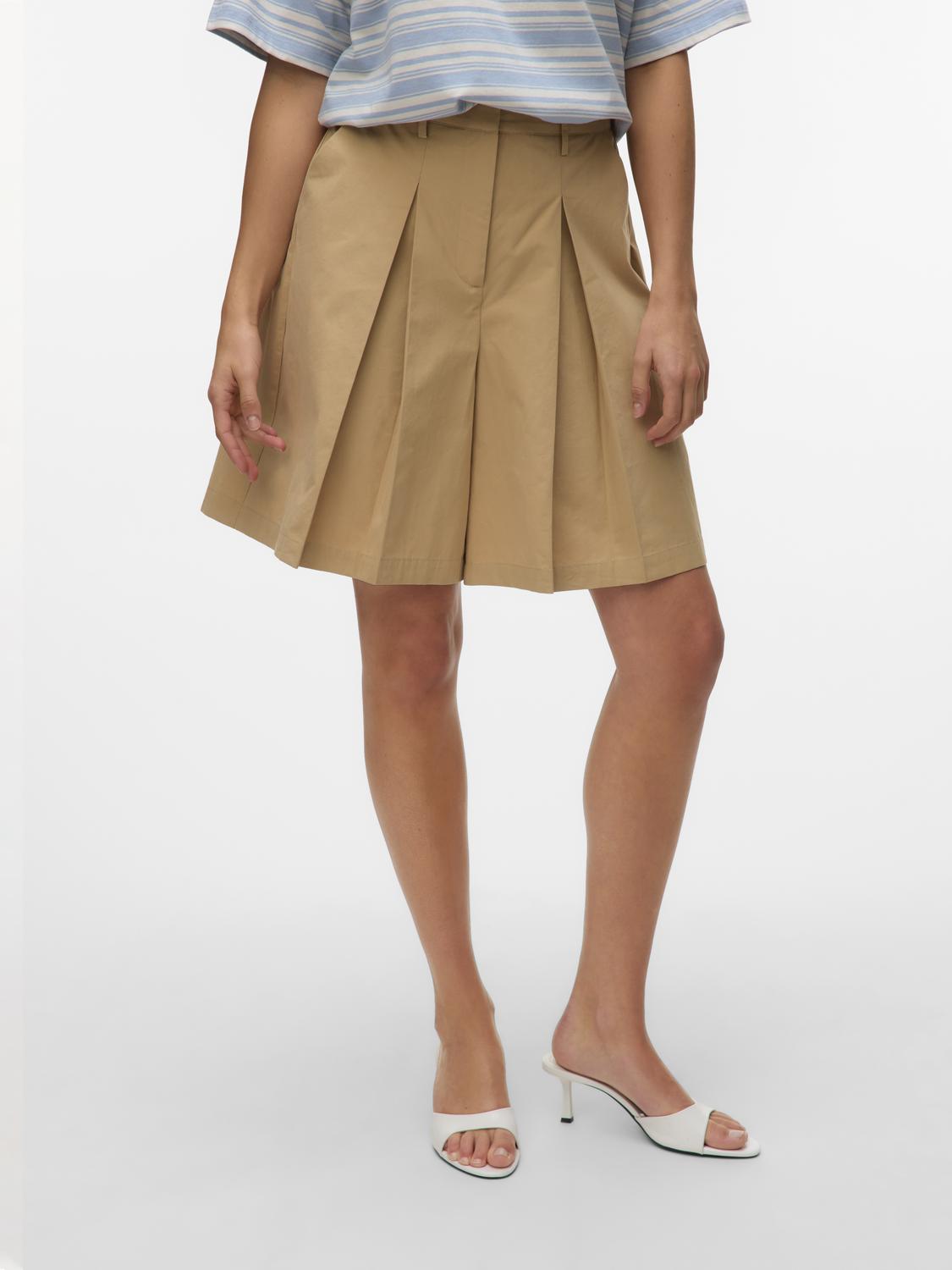 model_shot-front