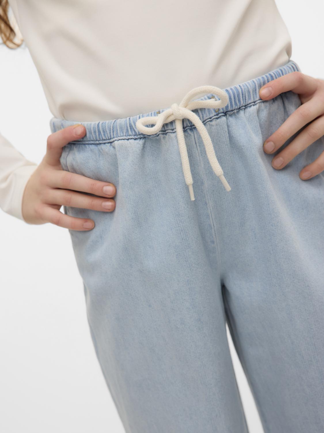 model_shot-detail