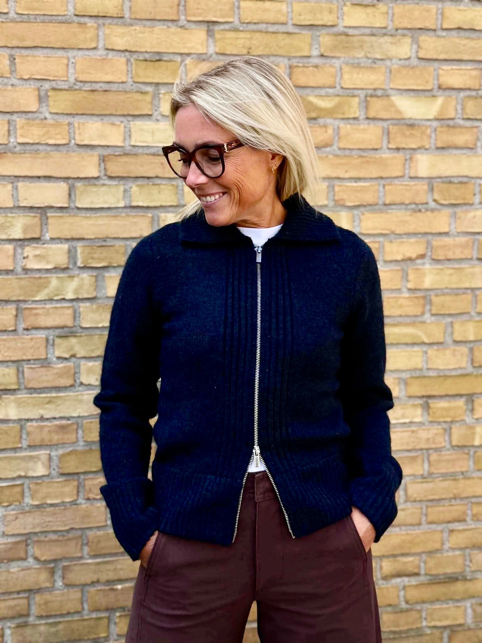 AWLINA Knitted Cardigan - Black Iris