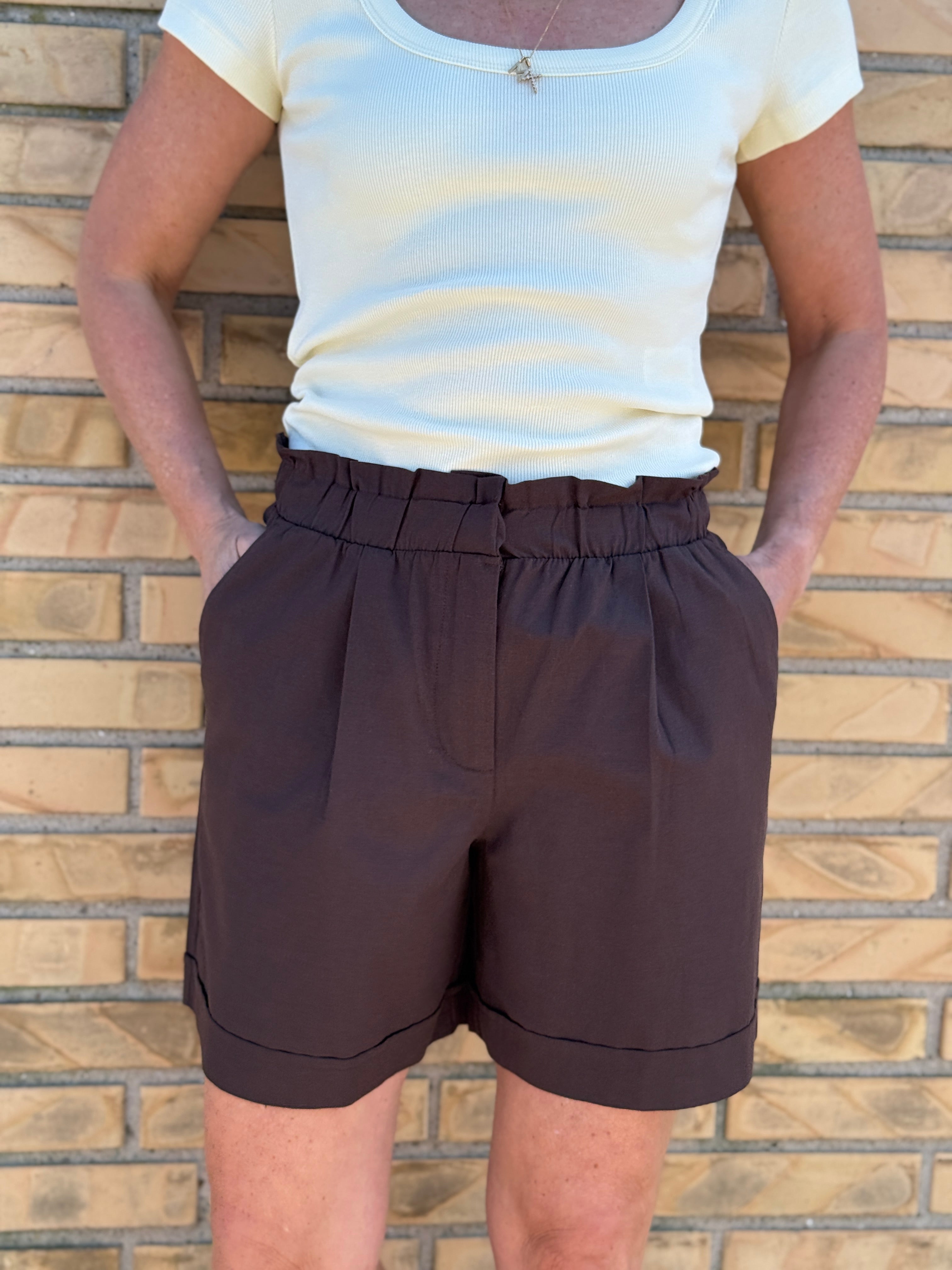 VMSELMA Shorts - Chocolate Torte
