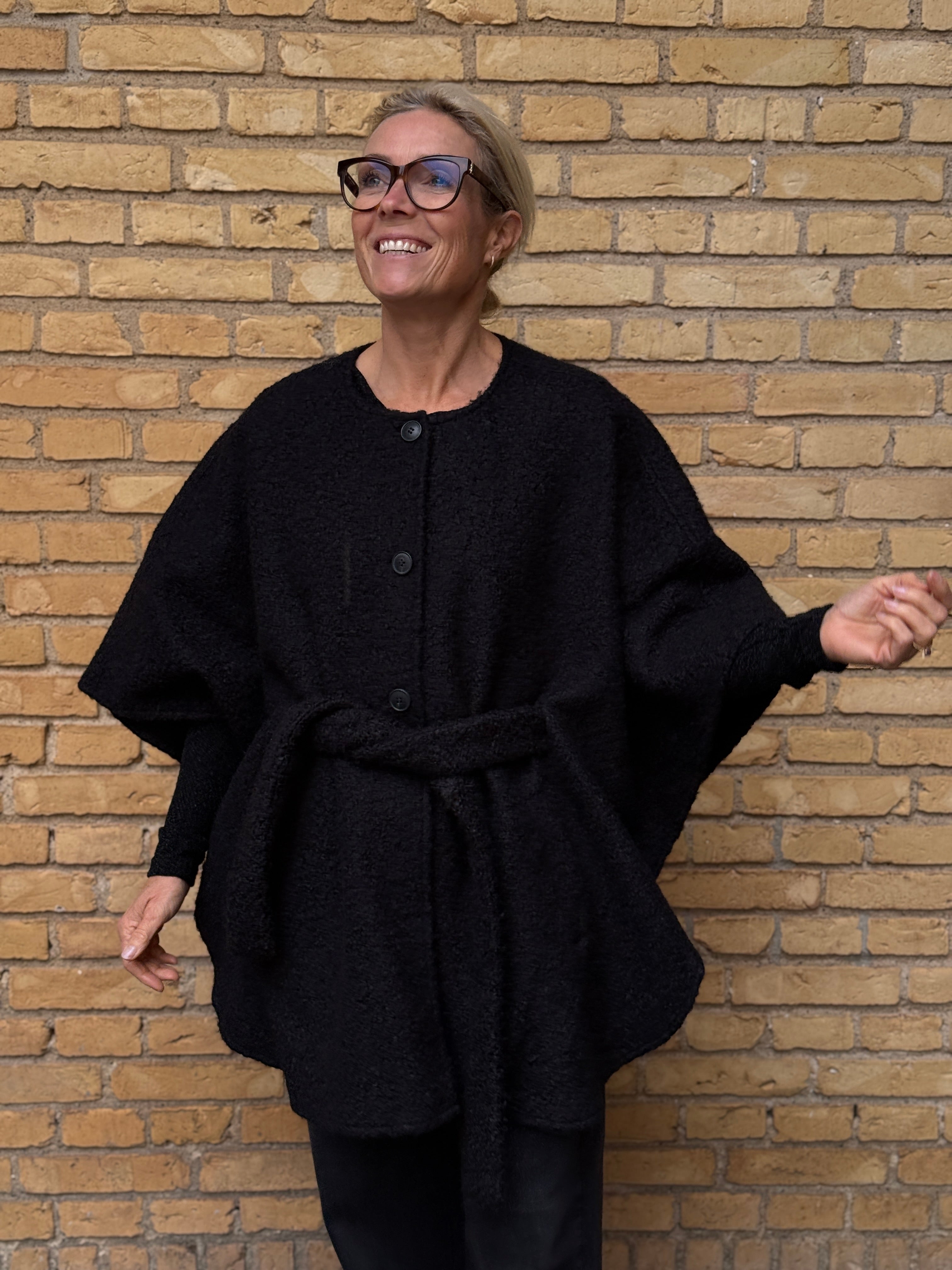 VMHAMBORG Coat - Black