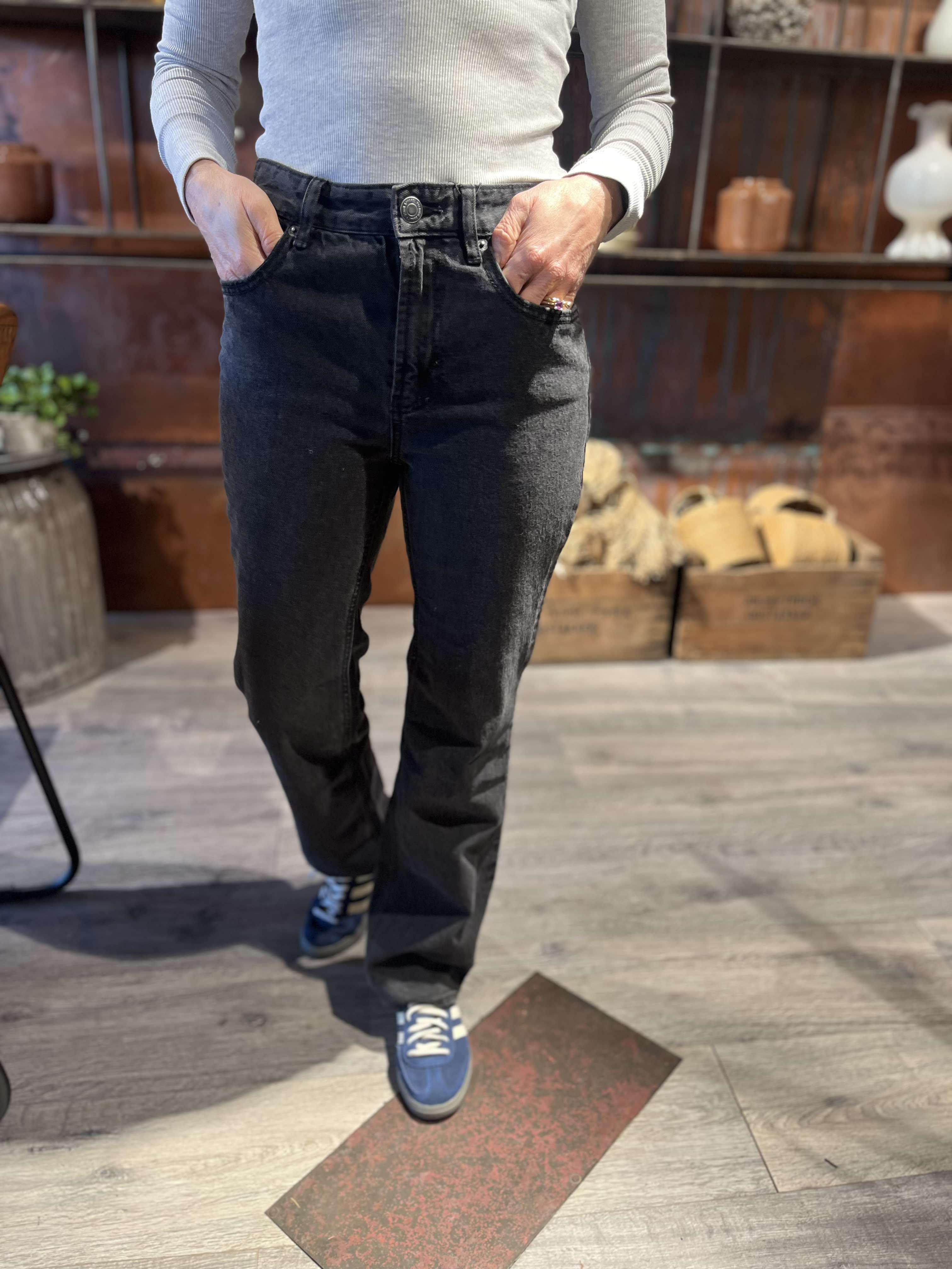 VMTESSA straight Jeans - Black Denim