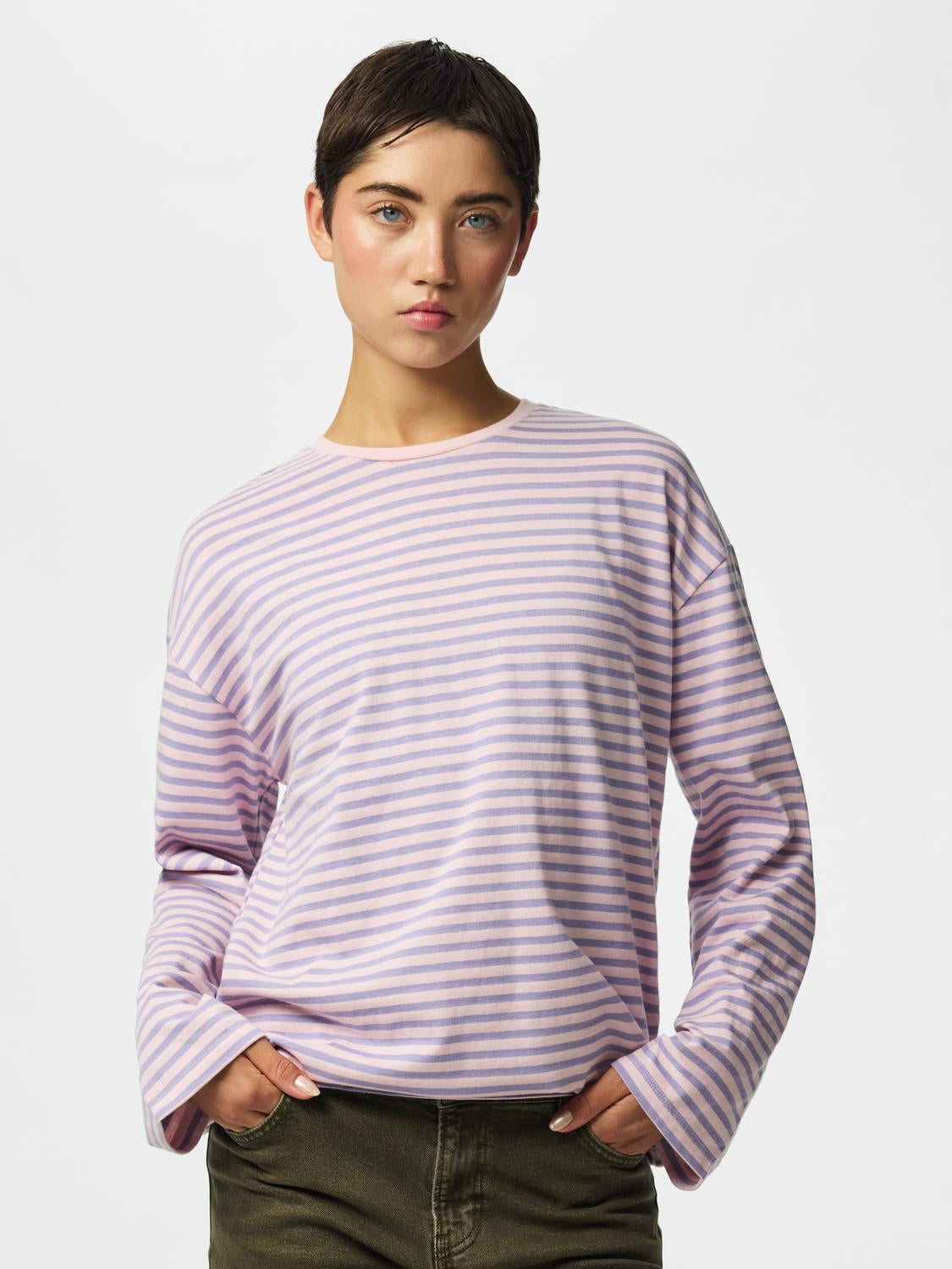 model_shot-front