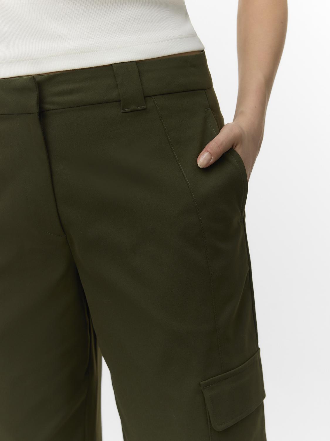model_shot-detail