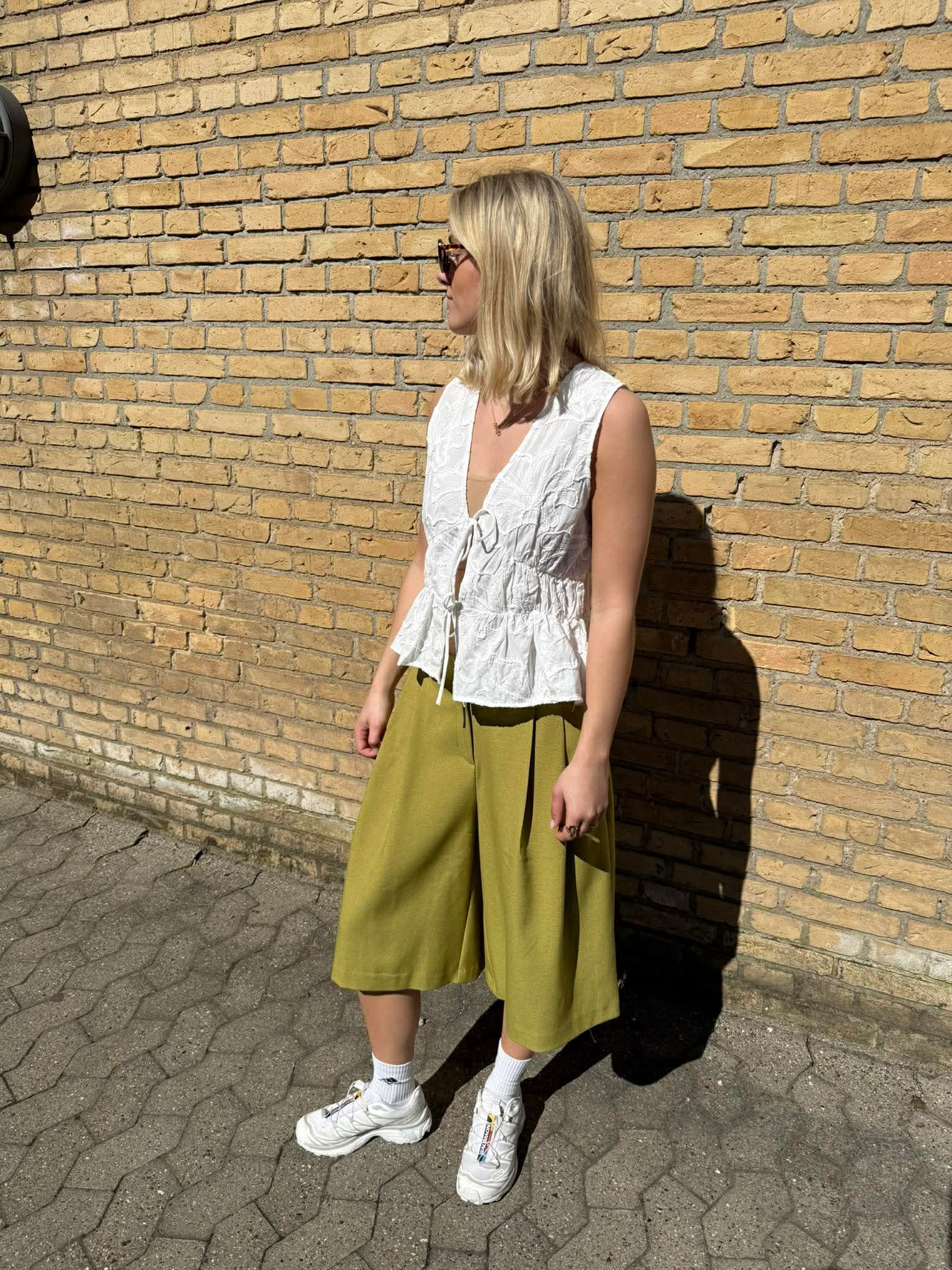 VMBARIA Knee Trousers - Willow