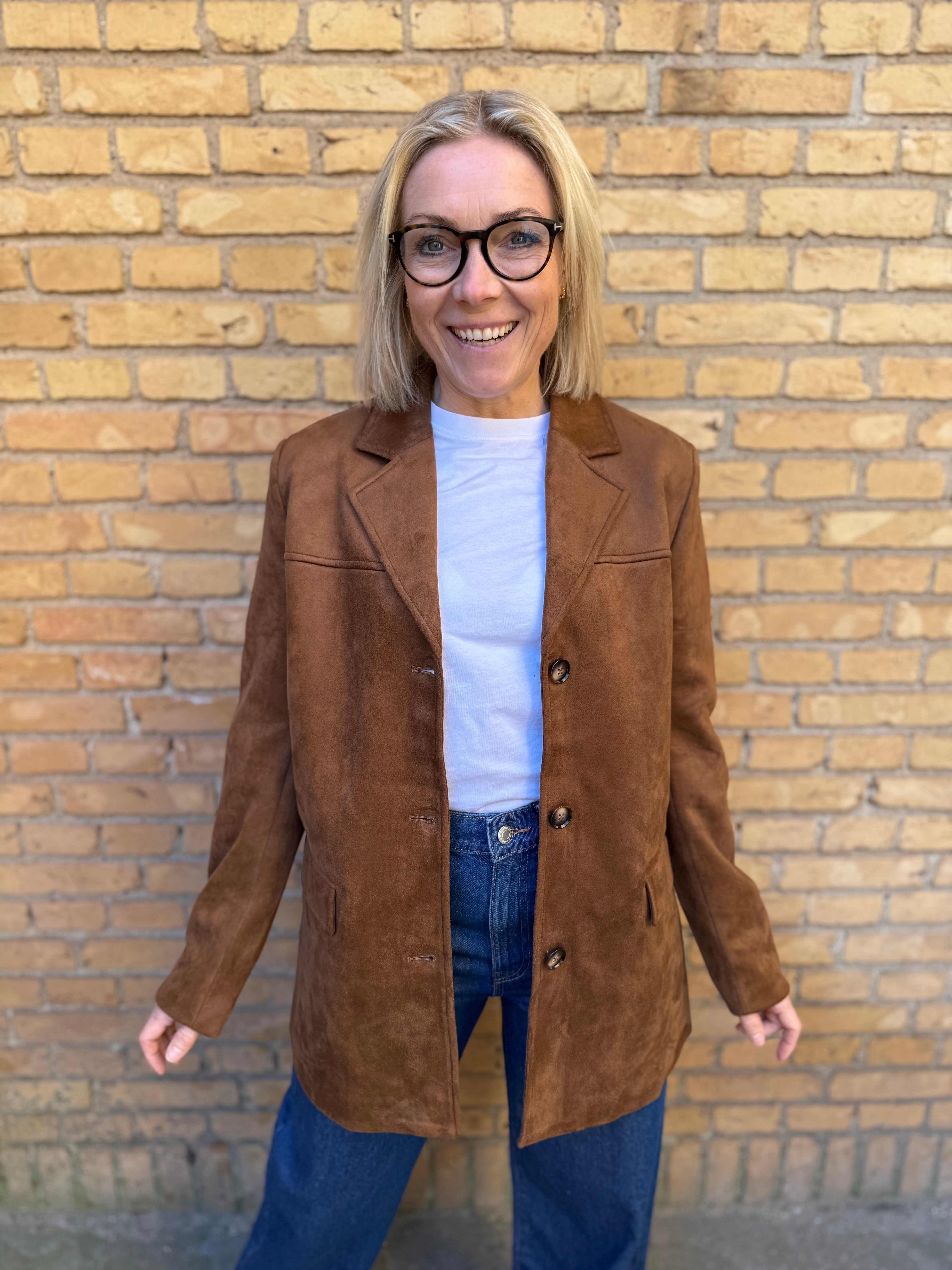 VMHAZEL Blazer - Dachshund