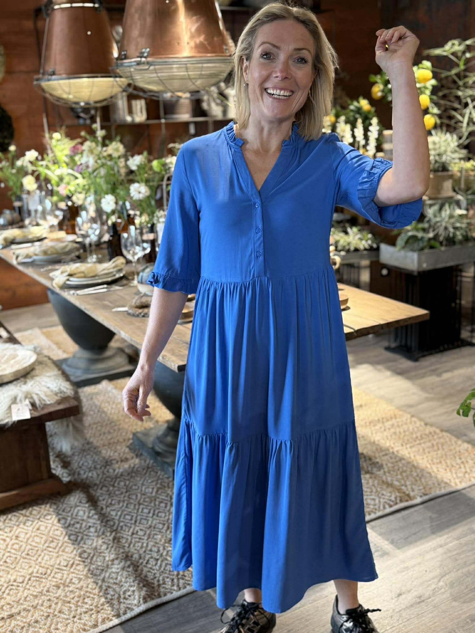 VMEASY Long Dress - Nebulas Blue