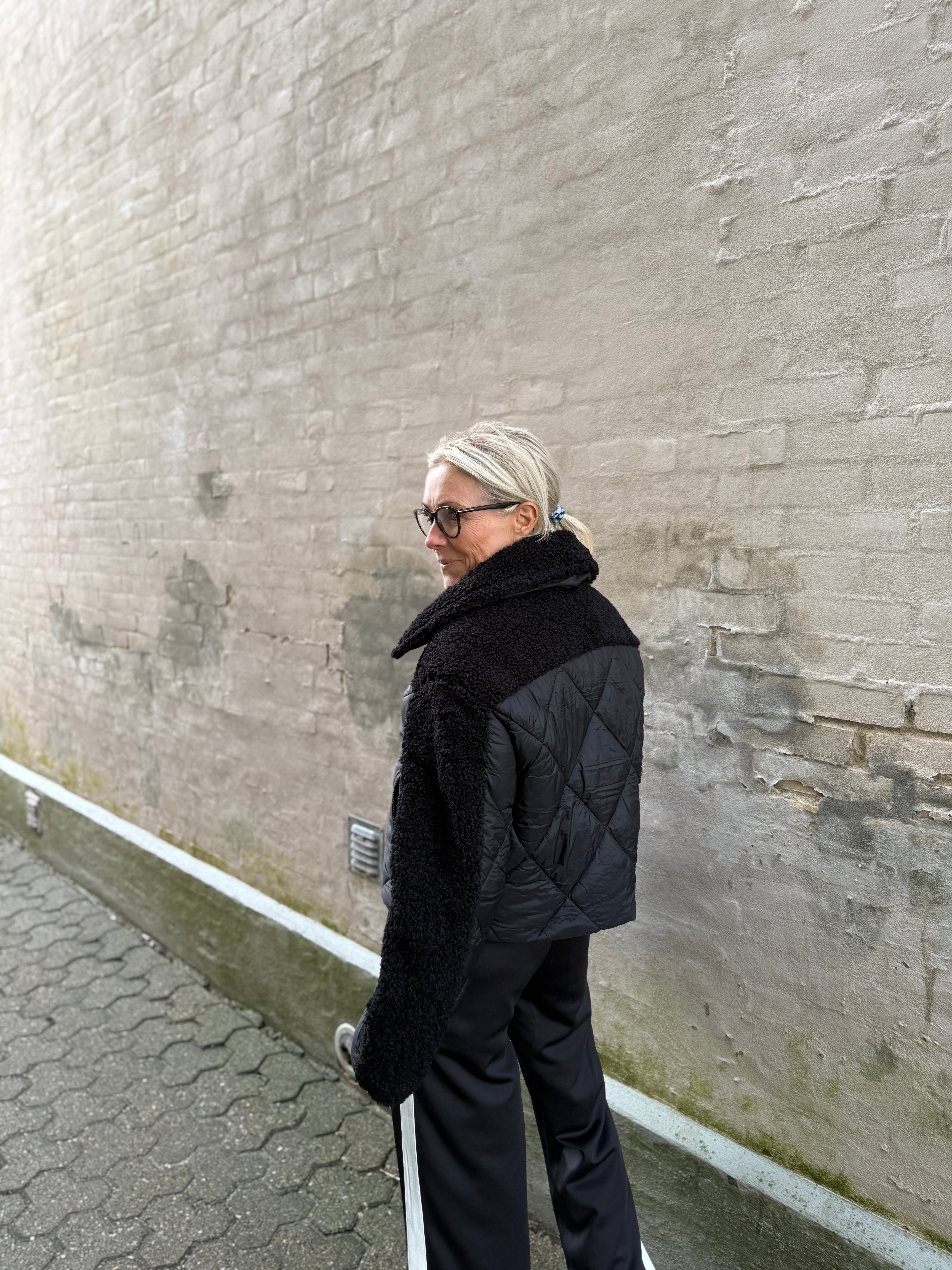 NMGEMMA Puffer - Black