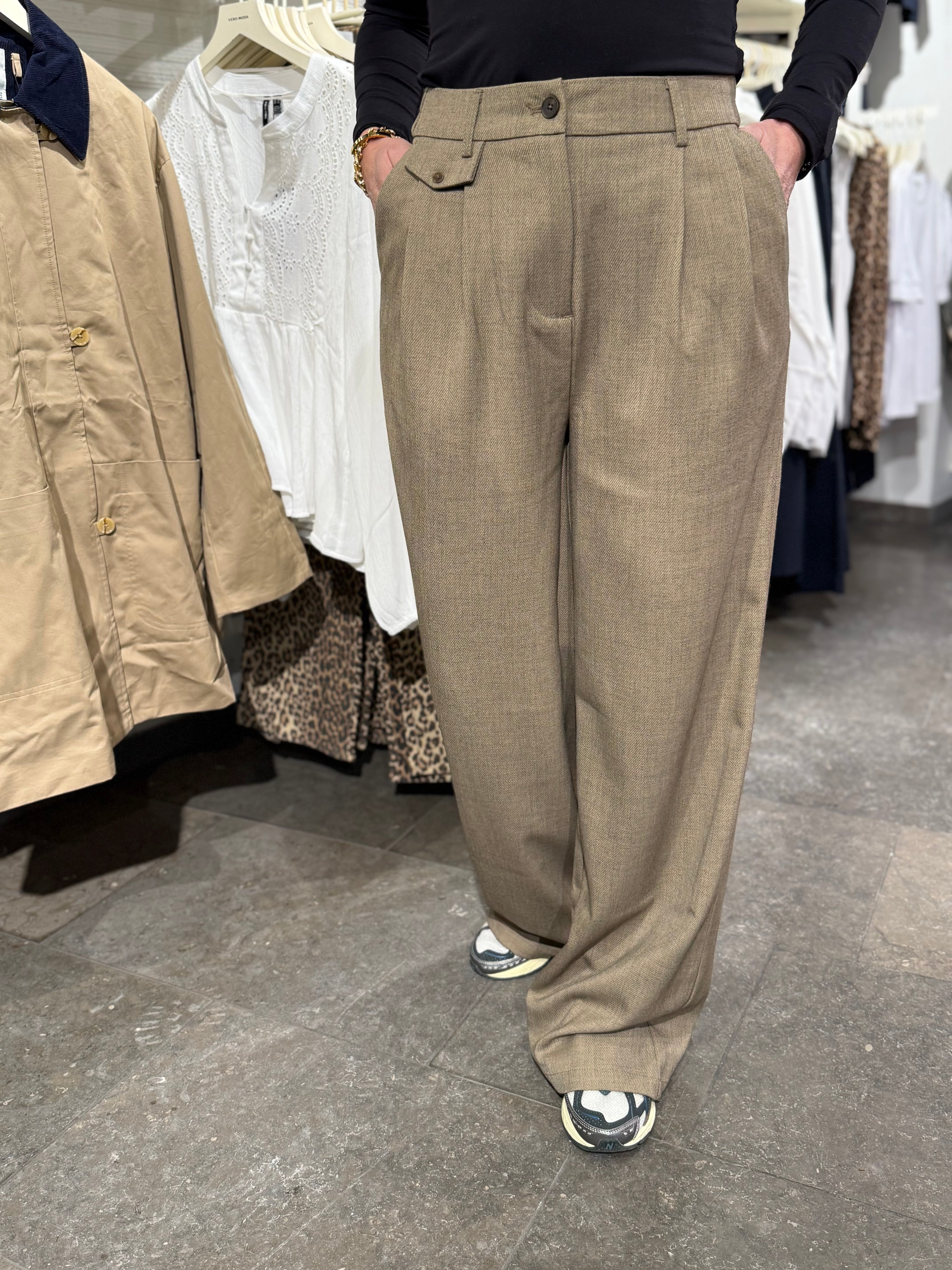 PCBUBBLES Tailored Trousers - Greige