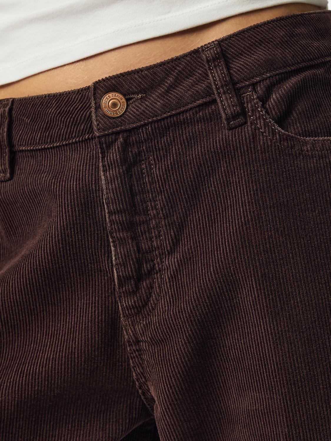 model_shot-detail