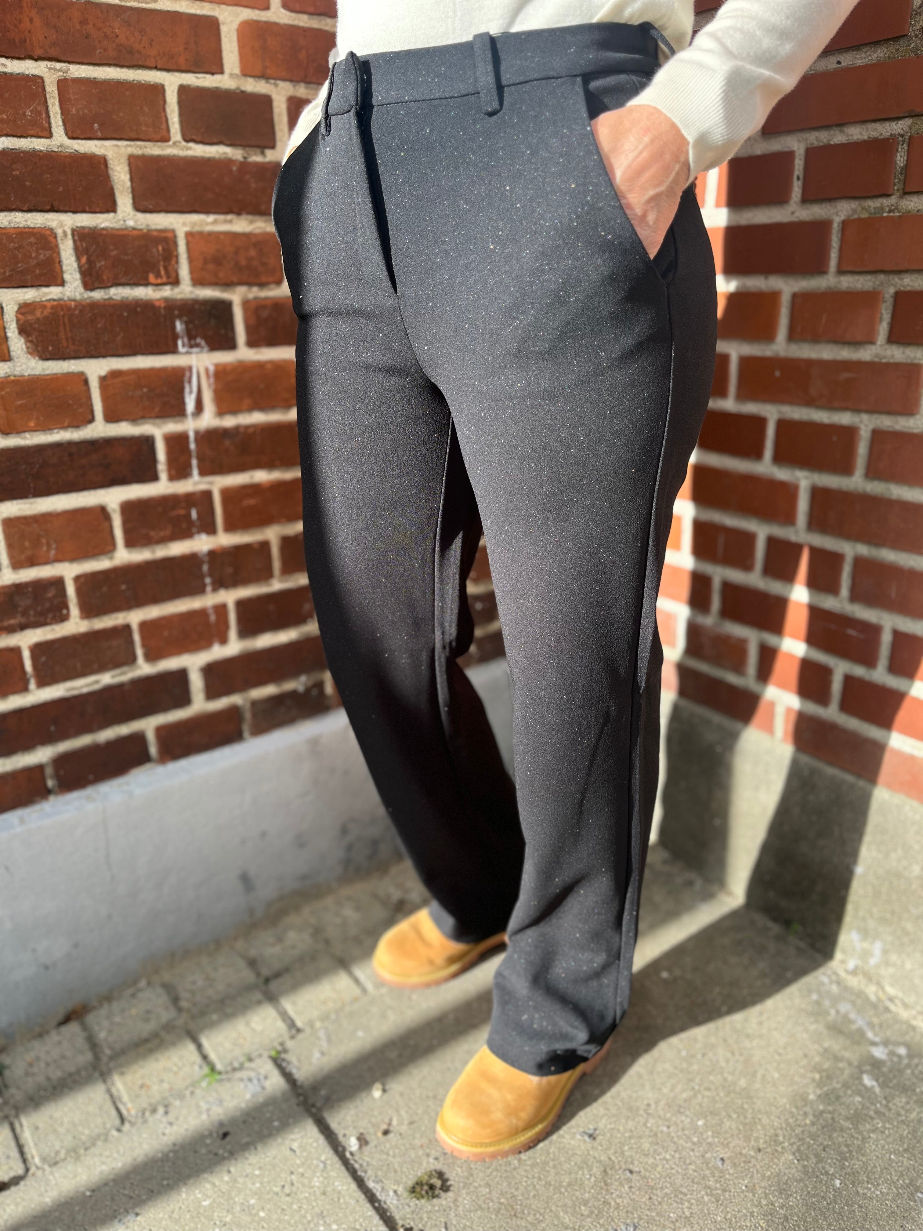 VMZAMIRA Trousers - shimmer Black