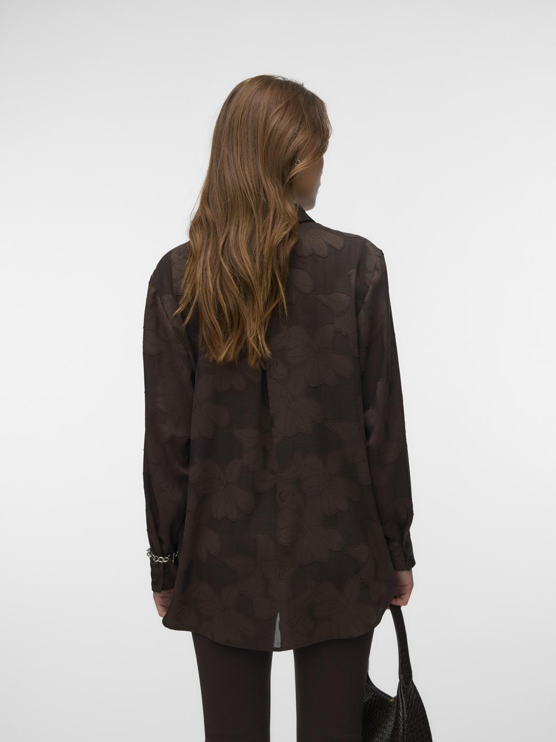 model_shot-back