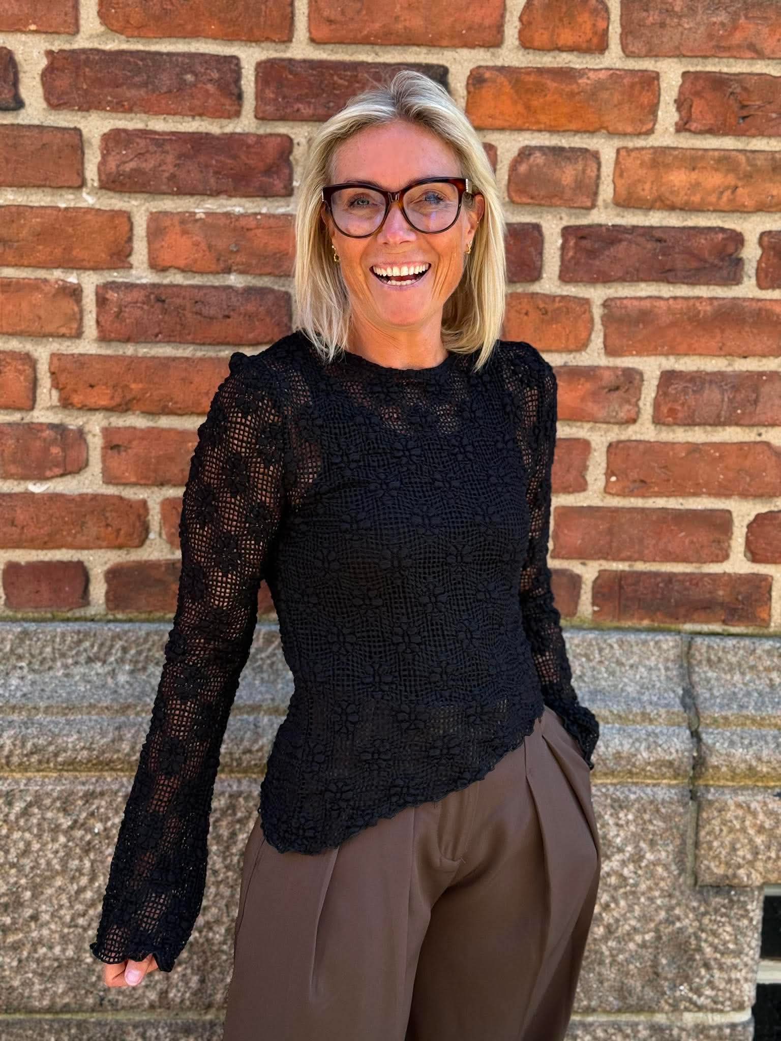 NMRILEY Top - Black