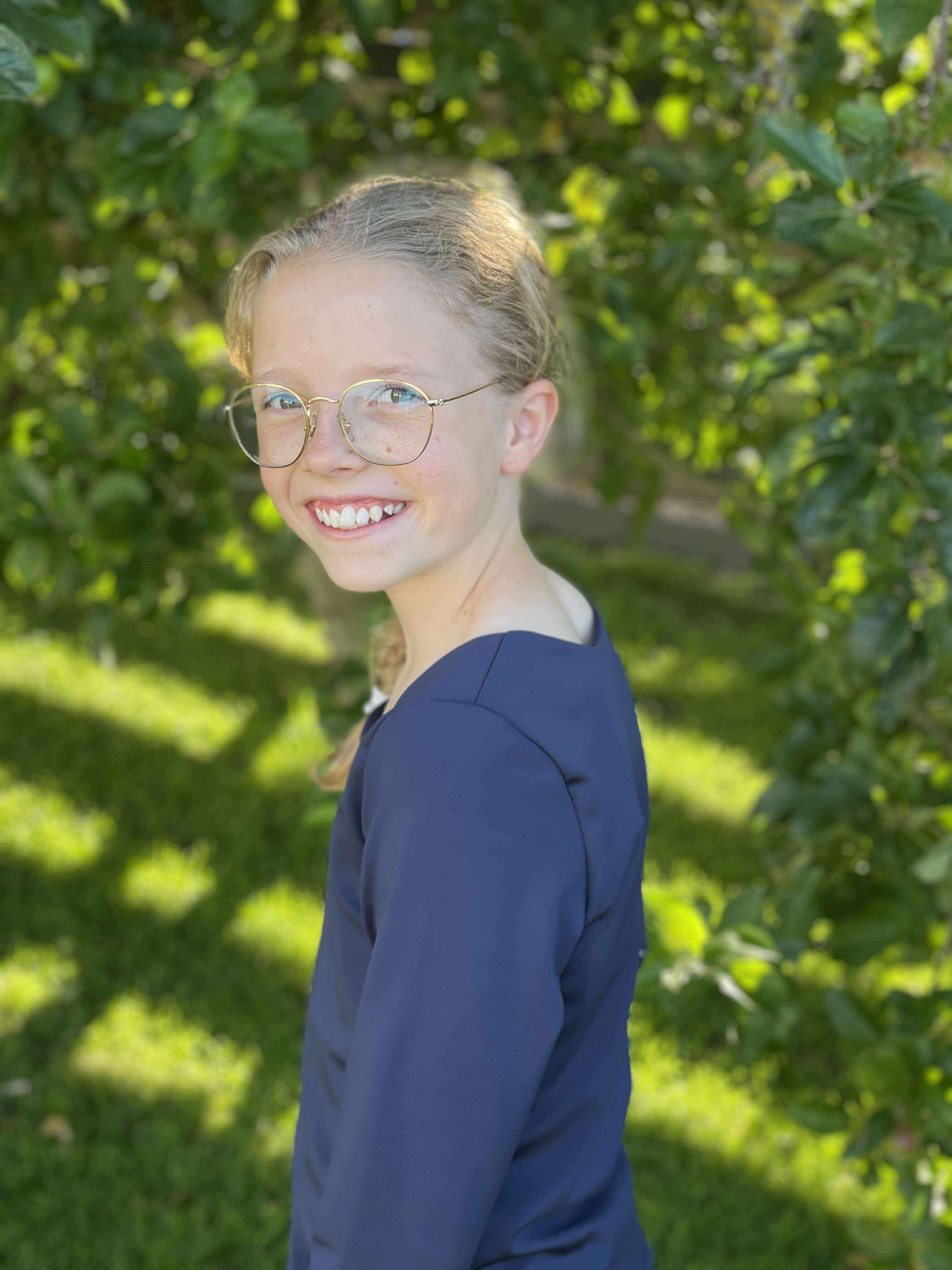 VMMILLION Top - Navy Blazer