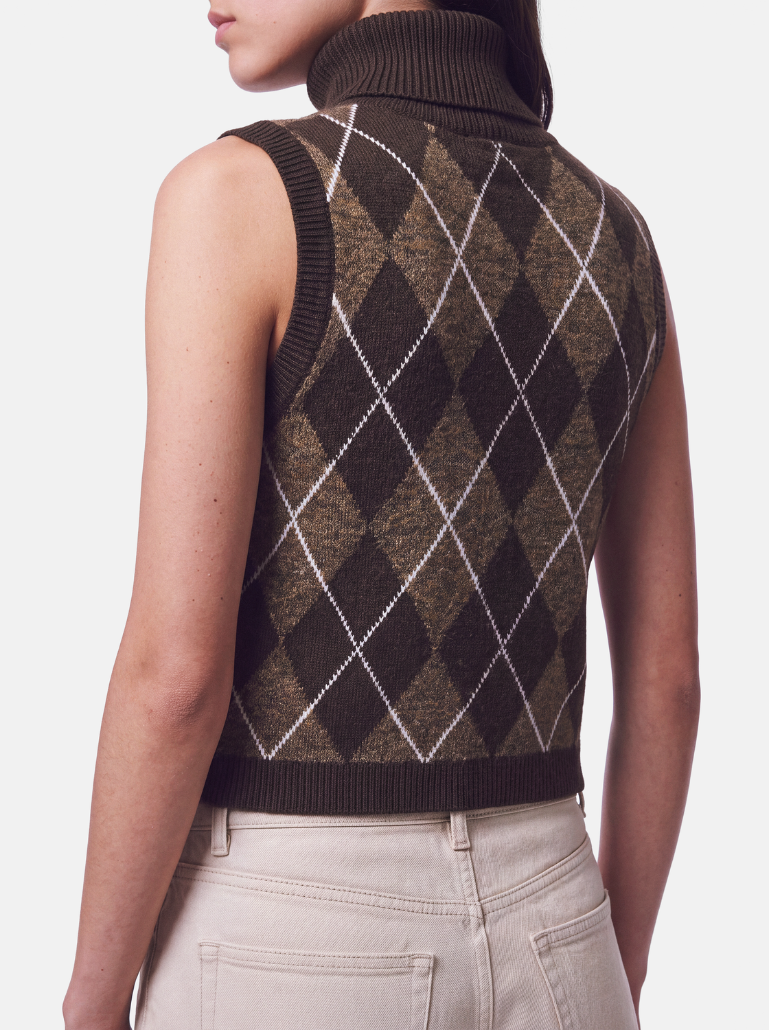 model_shot-detail