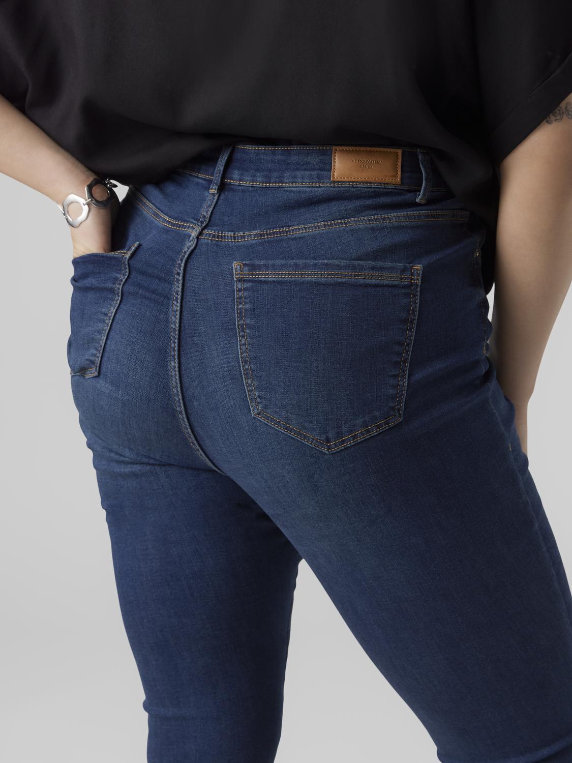 model_shot-detail