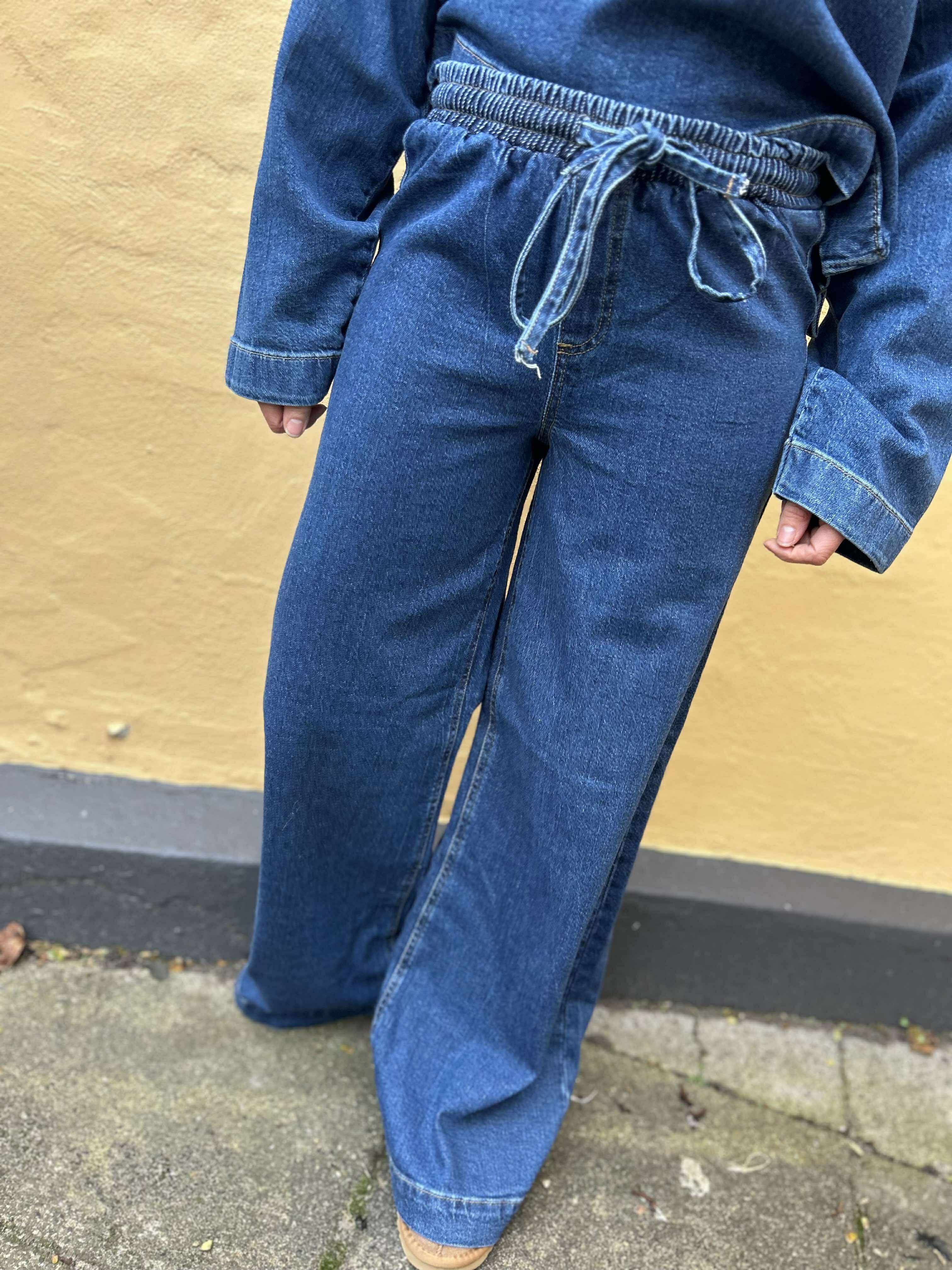 PCSILKE Trousers - Medium Blue Denim