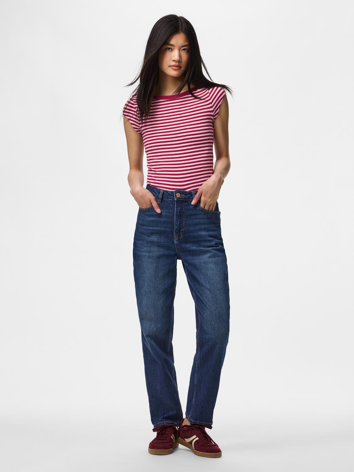 model_shot-front_full