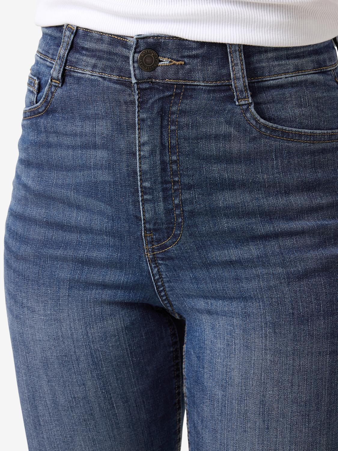 model_shot-detail