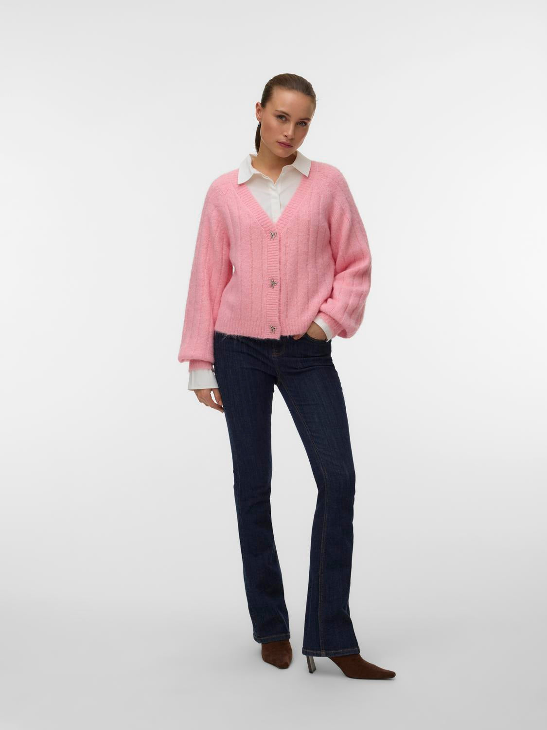model_shot-front
