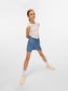 model_shot-creative