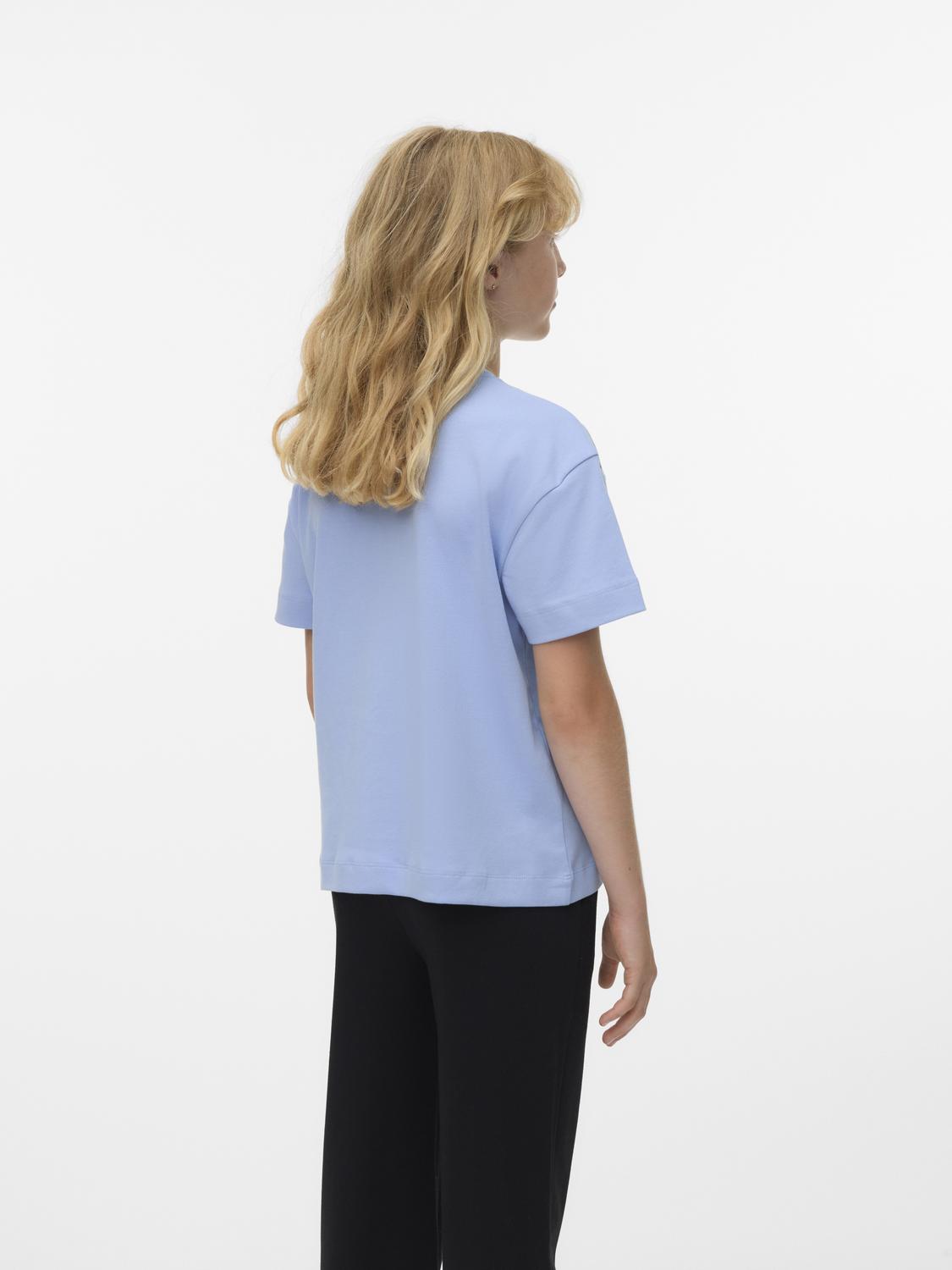 model_shot-back