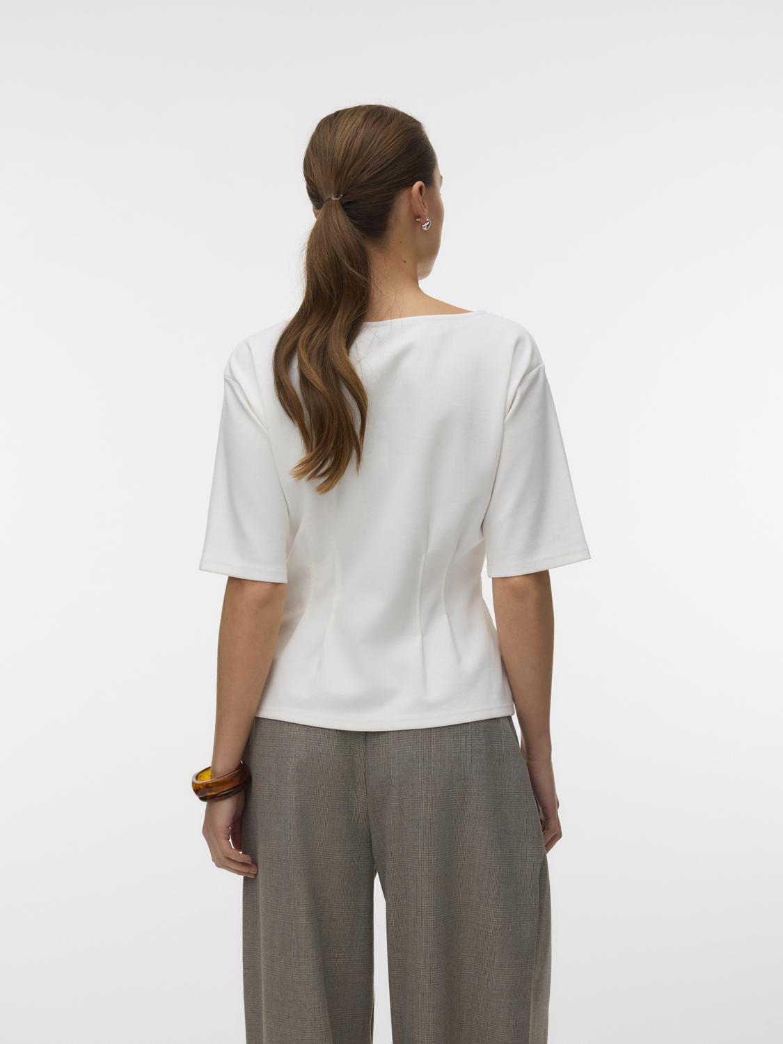 model_shot-back