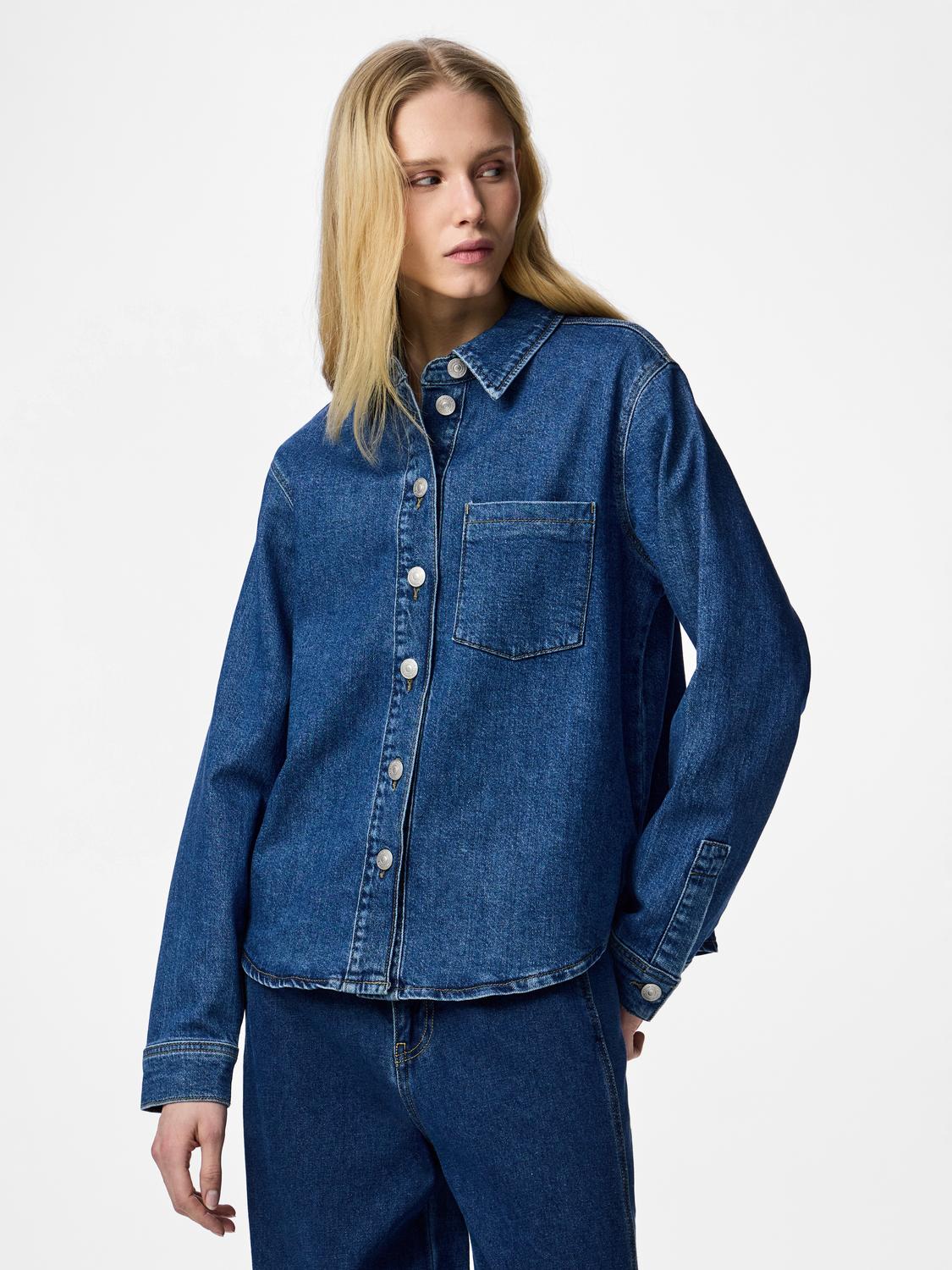 model_shot-front