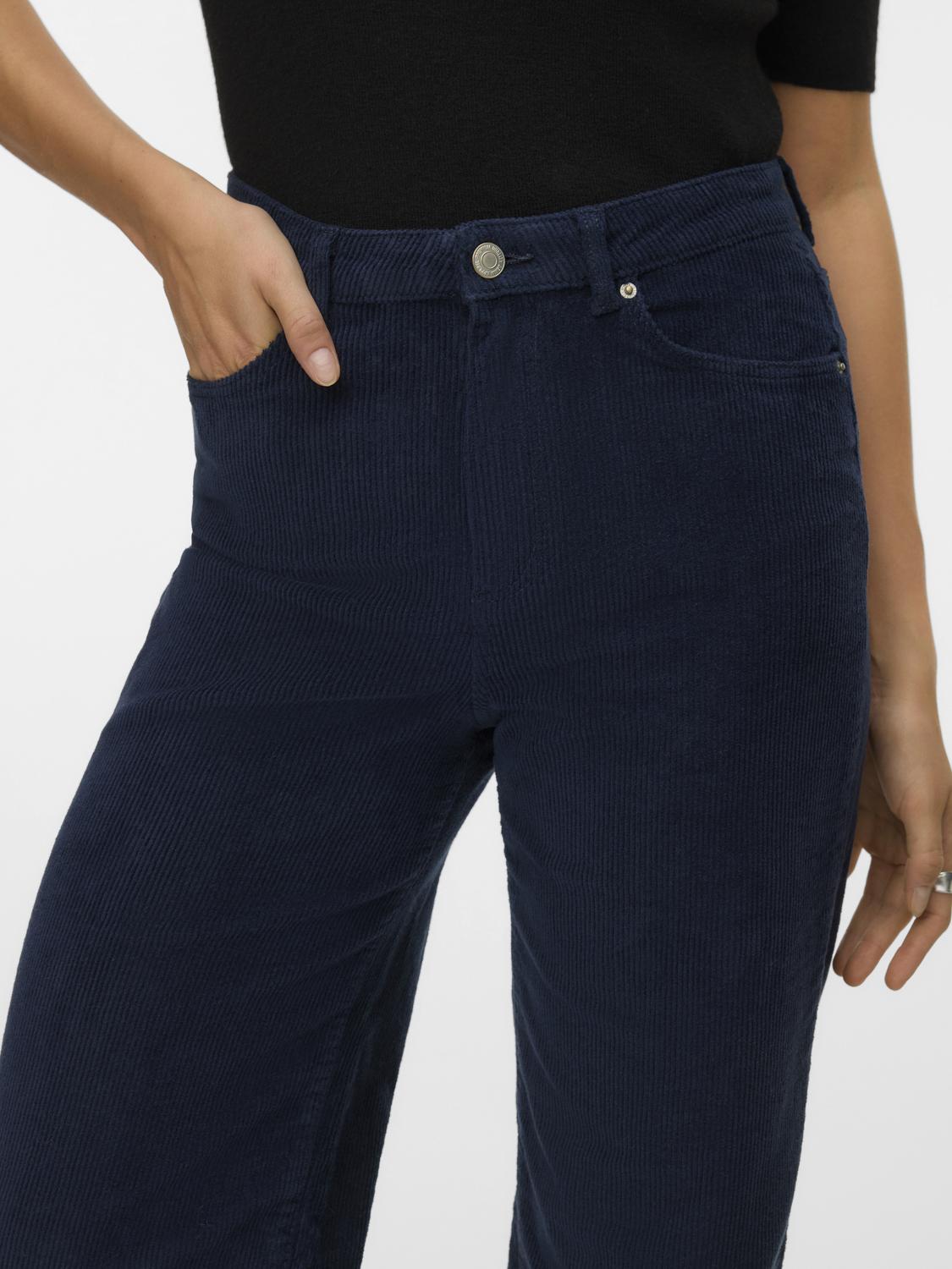model_shot-detail