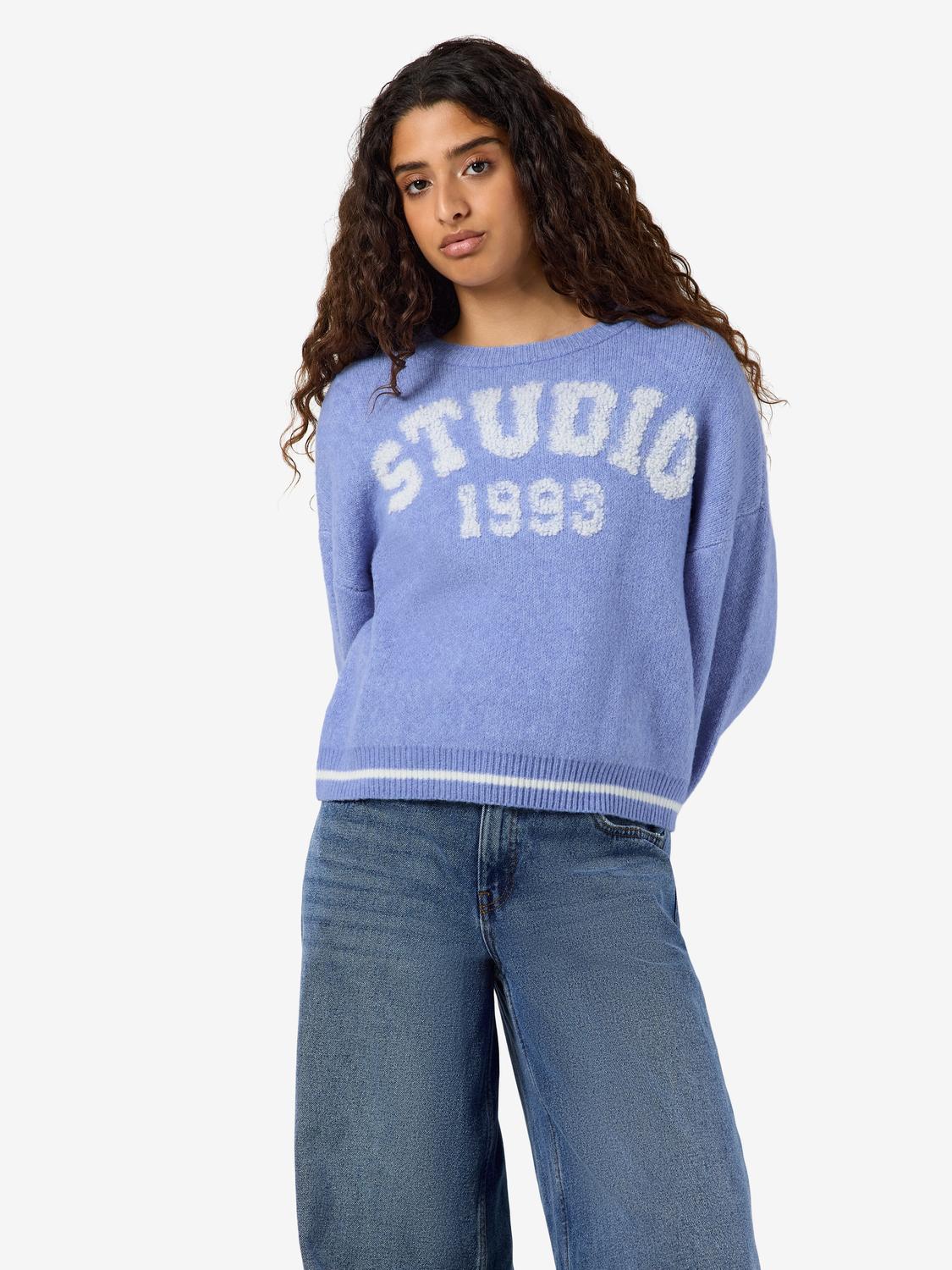 model_shot-front