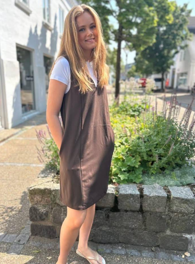 PCKAMIL Midi Dress - Hot Fudge