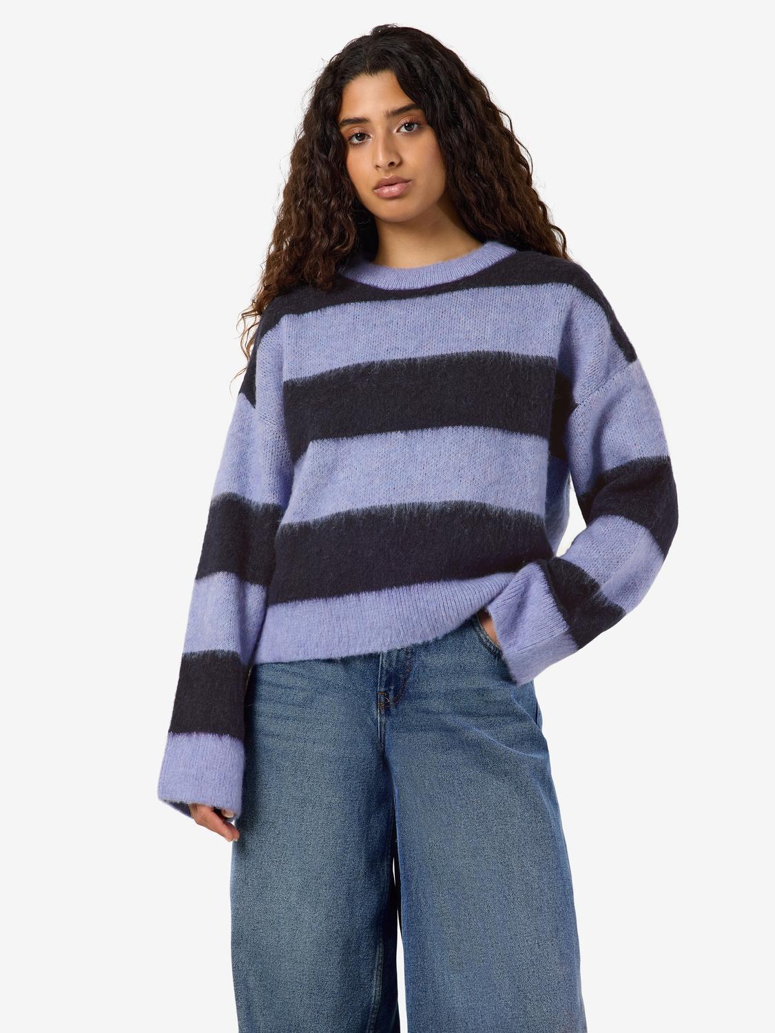model_shot-front