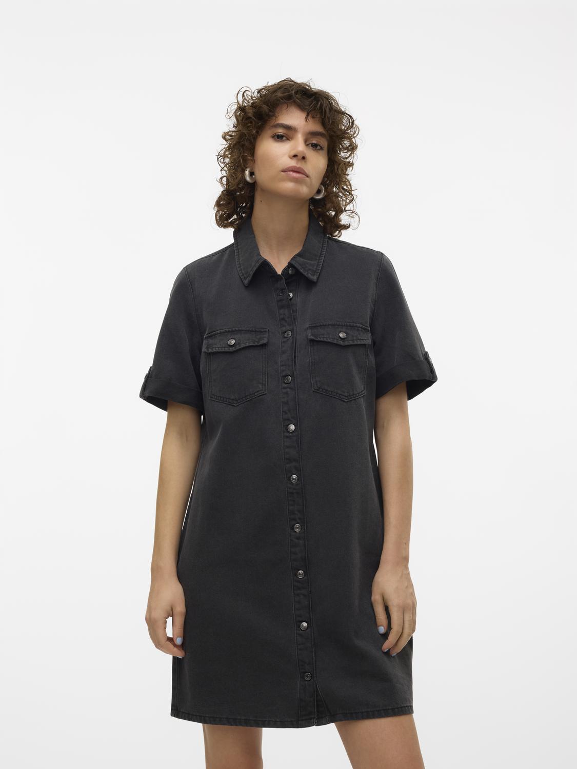 model_shot-front