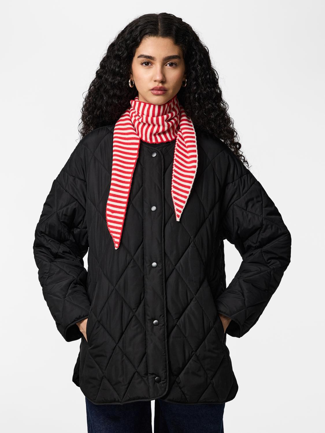 model_shot-front