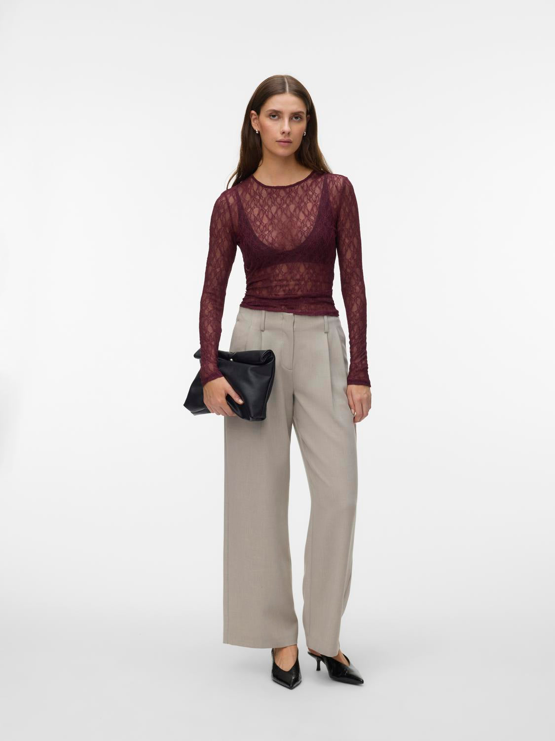 model_shot-front