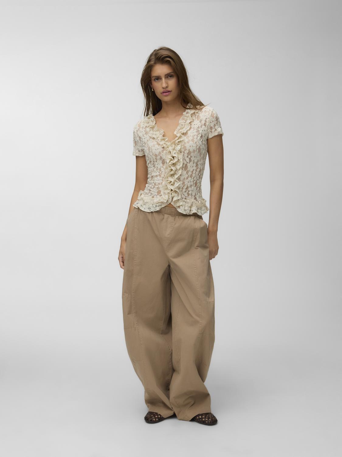 model_shot-front