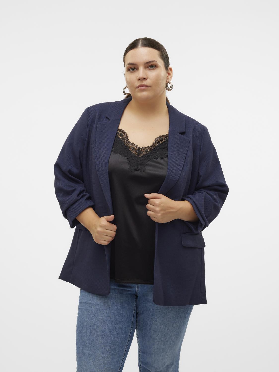 model_shot-front