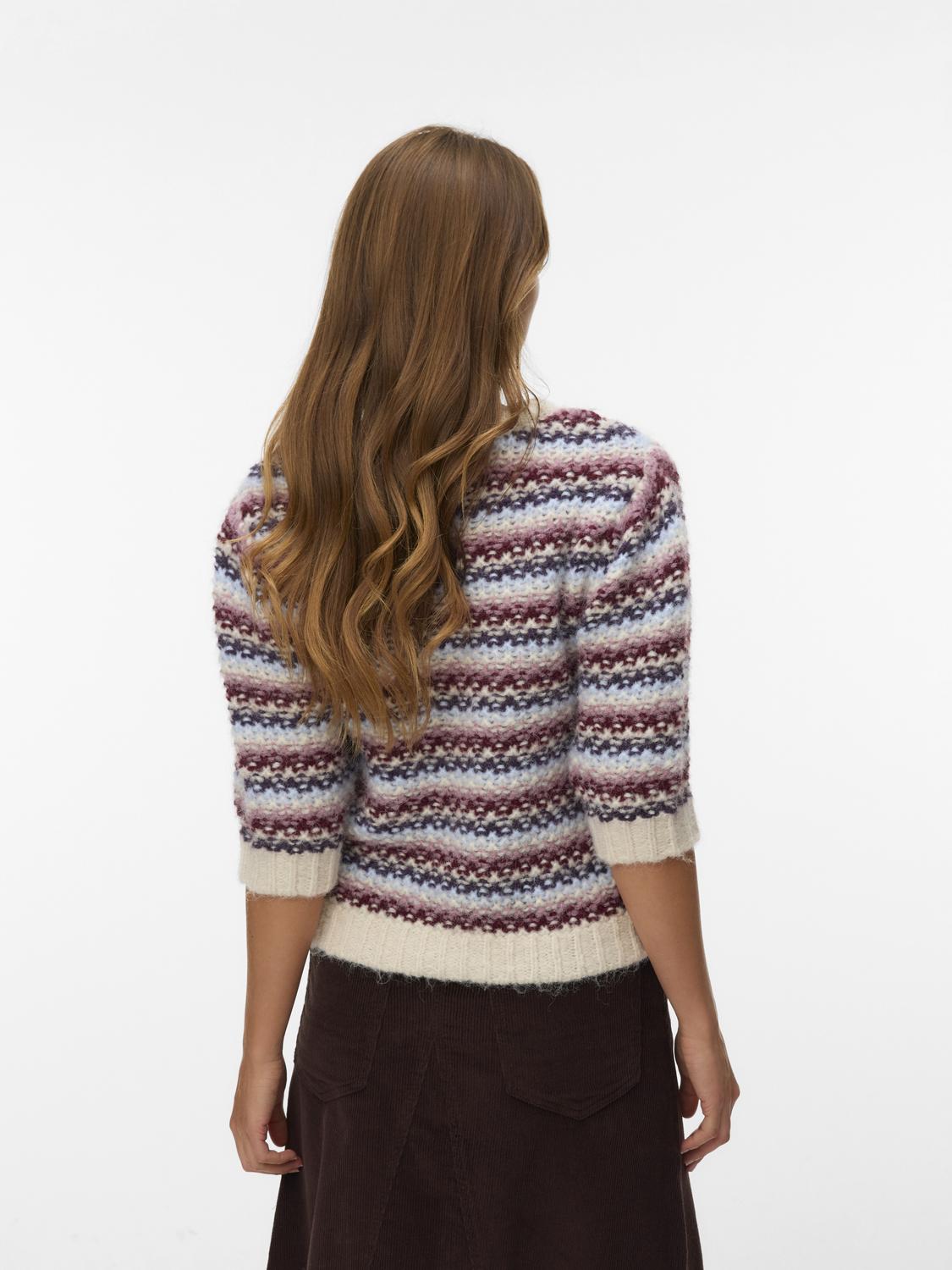 model_shot-back