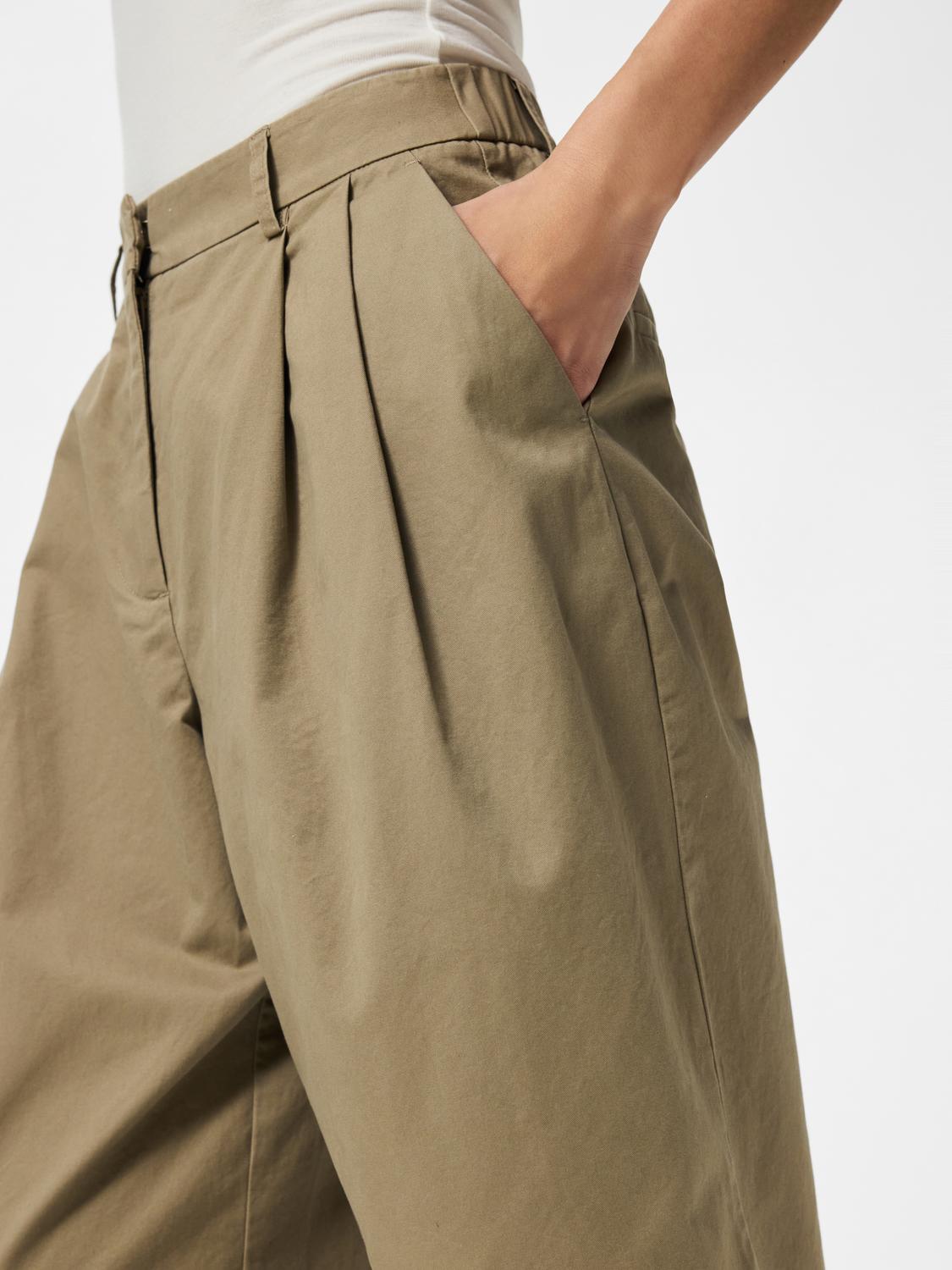 model_shot-detail