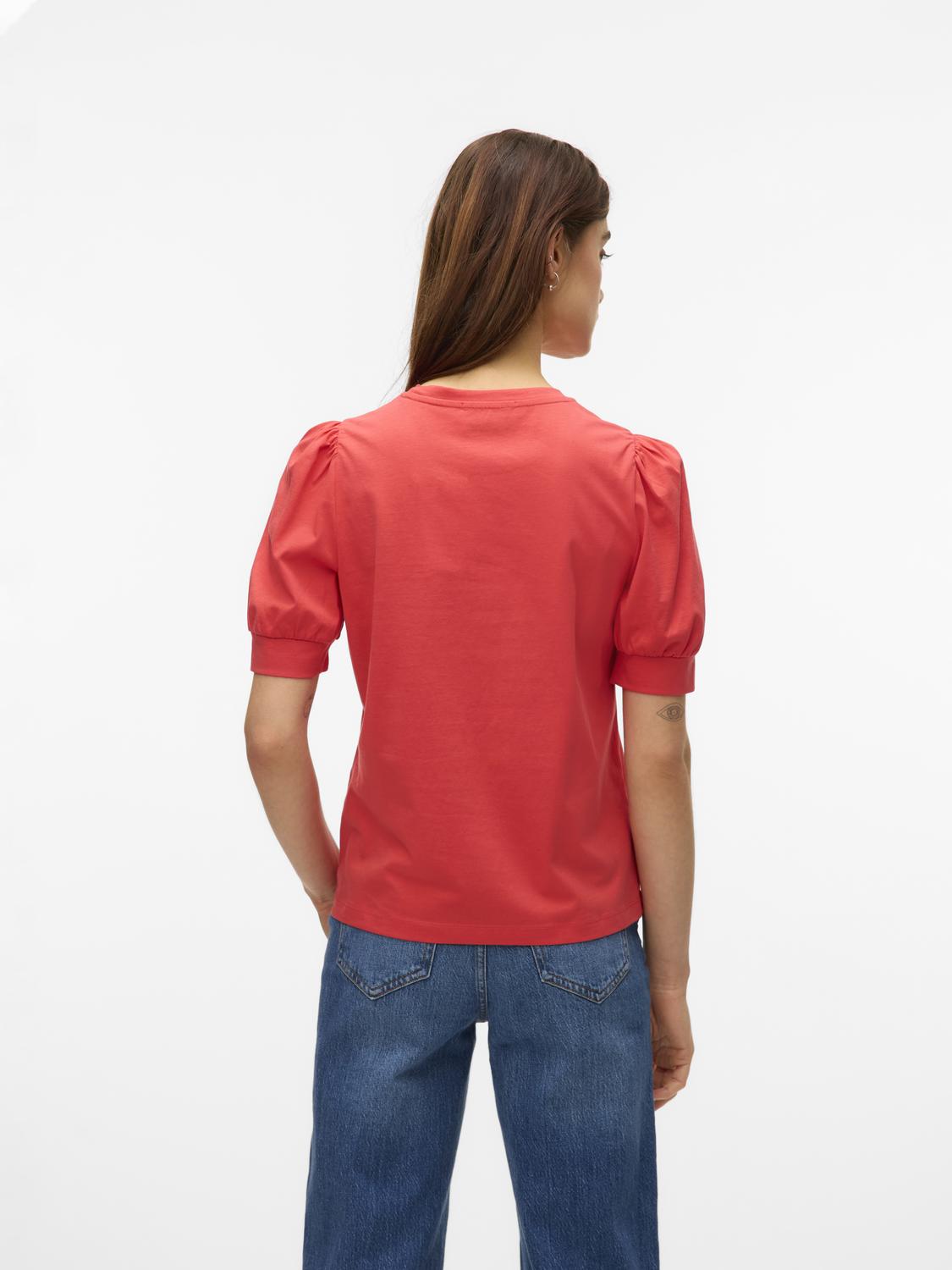 model_shot-back