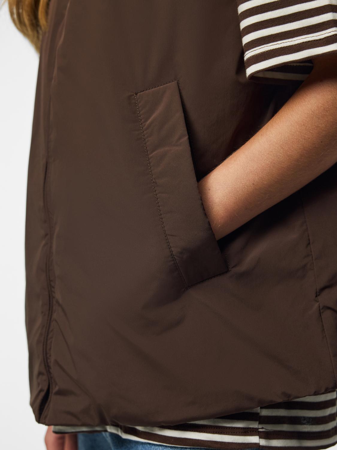 model_shot-detail